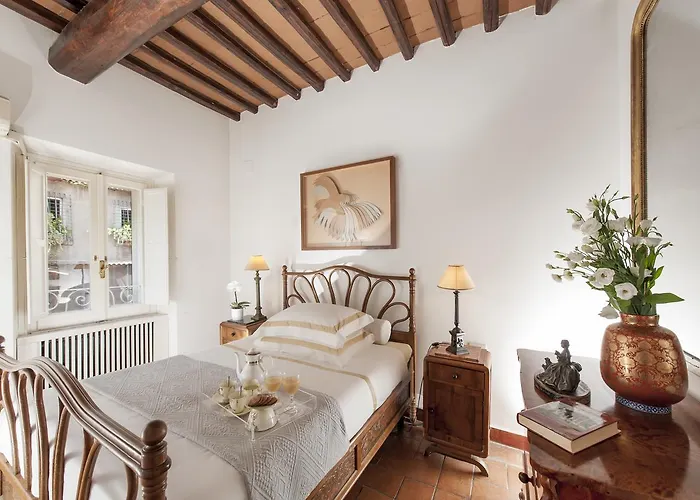 Condotti - 60 Mt From Spanish Steps